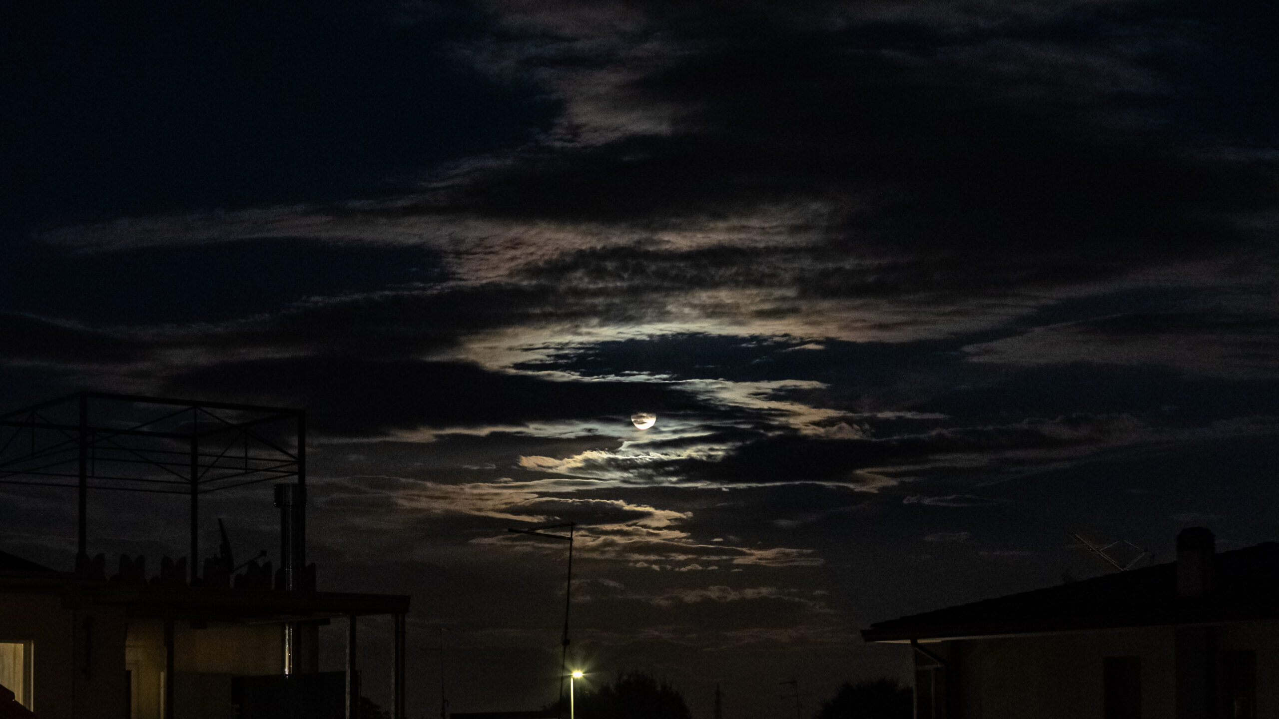 18_SFR63881-proveluna-HDR